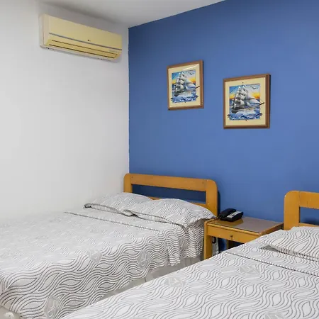Veleros Hotel 3*