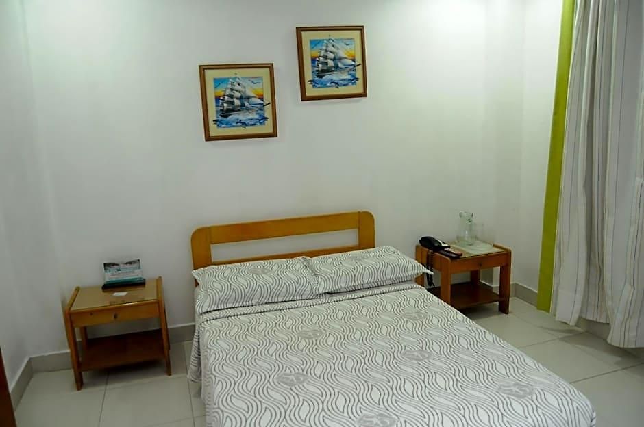 Veleros Hotel