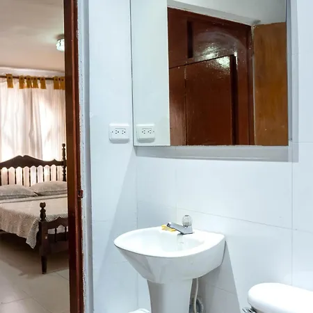 Hotel Veleros 3*
