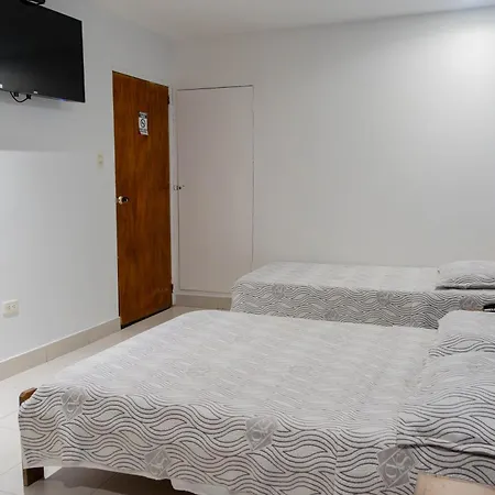 Hotel Veleros 3*