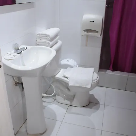 Hotel Veleros 3*
