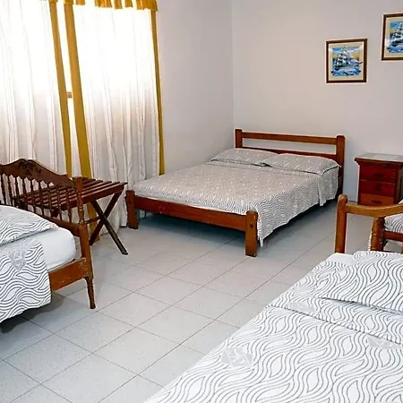 Veleros Hotel 3*